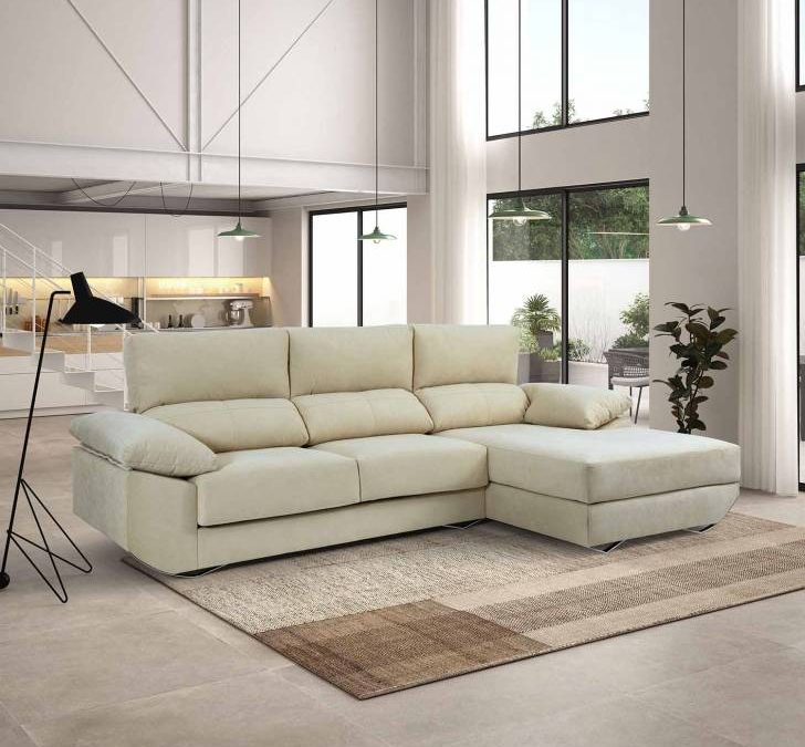 Compras deco con truco: cómo elegir un sofá cómodo y elegante para que tu  salón parezca más grande